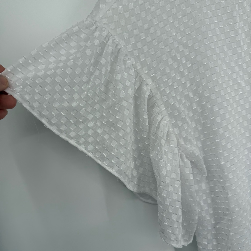 Alice + Olivia Semisheer Blouse Size L Julius White Ruffle Sleeve Clip Dot - Picture 3 of 7